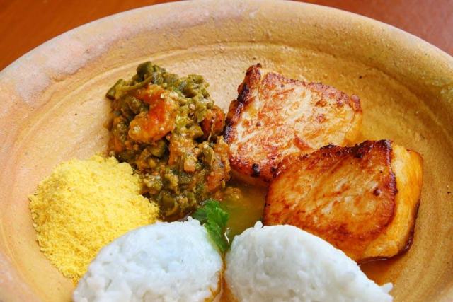 Filet de rascasse en nage aromatique, cuisson douce et délicate Filet de rascasse en nage aromatique, cuisson douce et délicate