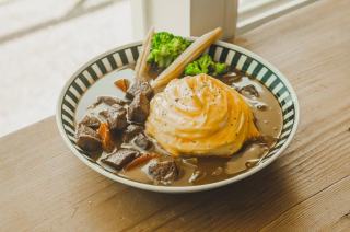 Joue de bœuf bourguignonne : parer et cuire comme un chef